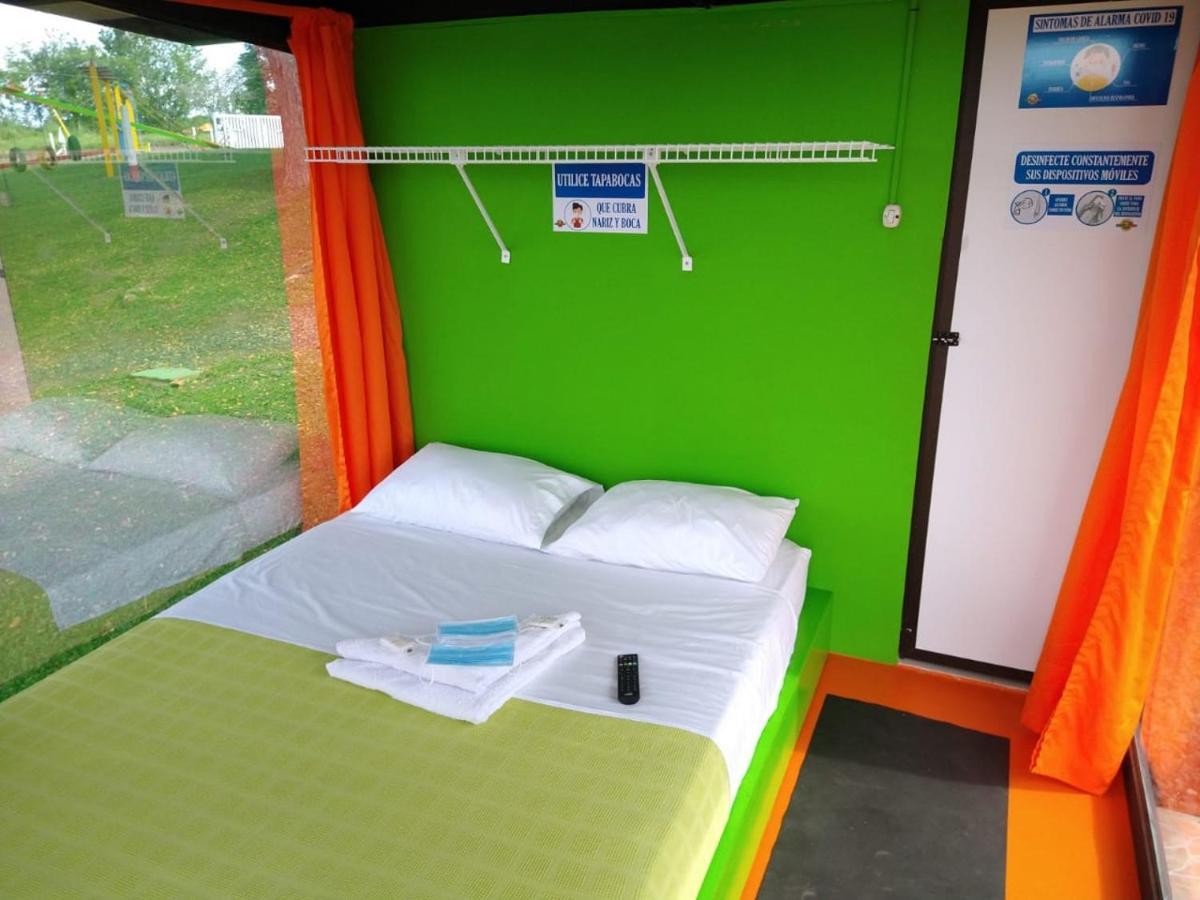 Glamping - Calochorno Hotel Alcala Ngoại thất bức ảnh