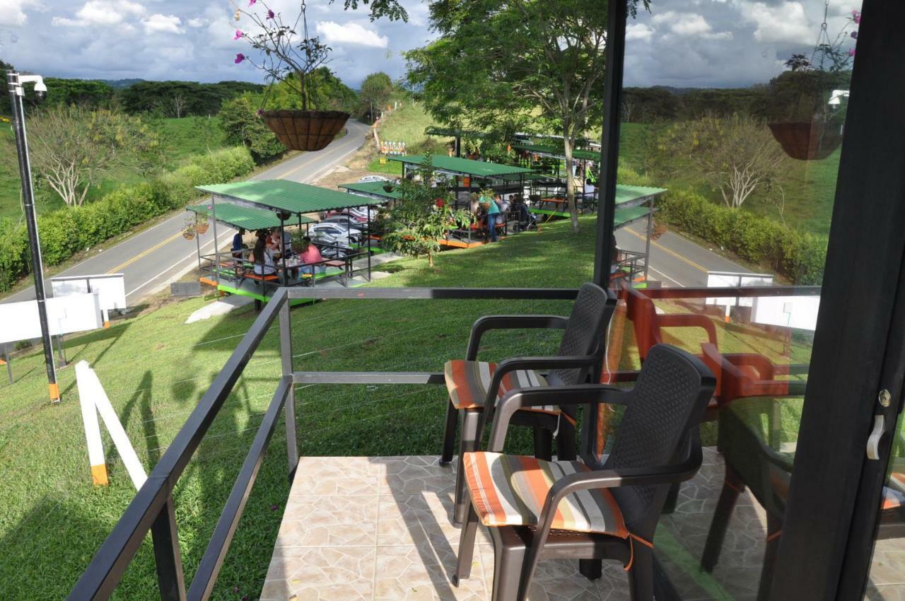 Glamping - Calochorno Hotel Alcala Ngoại thất bức ảnh