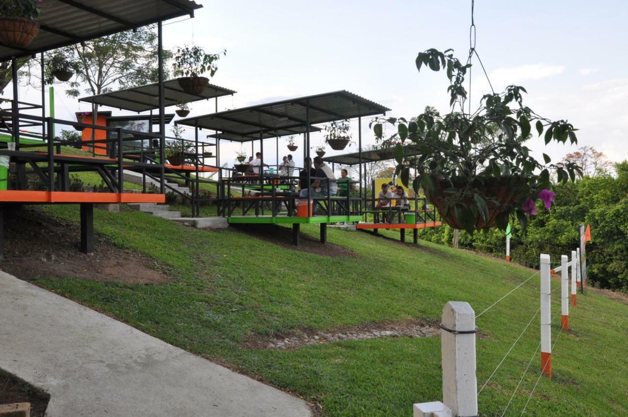 Glamping - Calochorno Hotel Alcala Ngoại thất bức ảnh